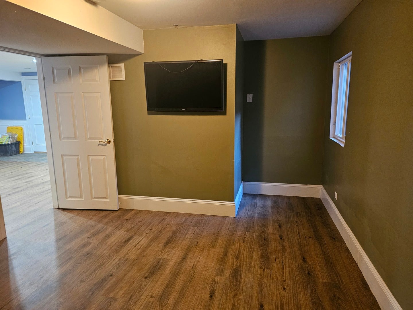 1903 Golf Road 1B