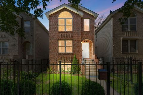 Photo of 6852 S MICHIGAN Avenue, Chicago, IL 60619 (MLS # 12505477) Photo of 6852 S MICHIGAN Avenue, Chicago, IL 60619 (MLS # 12505477)