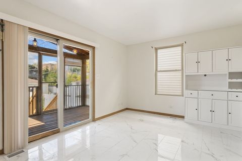 Tiny photo for 6852 S MICHIGAN Avenue, Chicago, IL 60619 (MLS # 12505477)