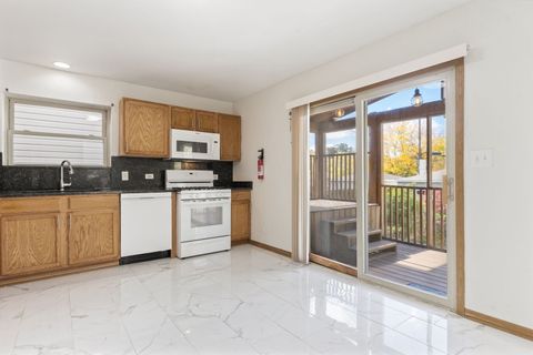 Tiny photo for 6852 S MICHIGAN Avenue, Chicago, IL 60619 (MLS # 12505477)