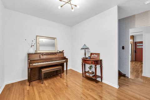 Tiny photo for 738 Woodbine Avenue, Oak Park, IL 60302 (MLS # 12579814)