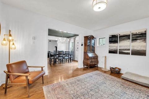 Tiny photo for 738 Woodbine Avenue, Oak Park, IL 60302 (MLS # 12579814)