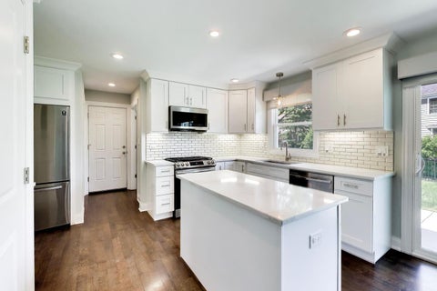 Tiny photo for 5502 Groveside Lane, Rolling Meadows, IL 60008 (MLS # 12717050)