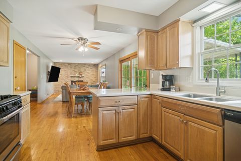 Tiny photo for 3780 N FIRESTONE Drive, Hoffman Estates, IL 60192 (MLS # 12491669)