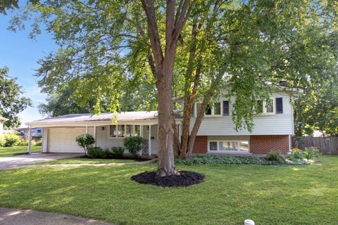 Photo of 777 Dover Court, Crystal Lake, IL 60014 (MLS # 12740733)