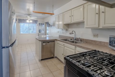 Tiny photo for 8216 Mulberry Court #8A, Palos Hills, IL 60465 (MLS # 12478166)