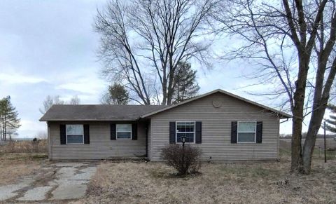 Tiny photo for 3 Apple Drive, Mattoon, IL 61938 (MLS # 12595552)