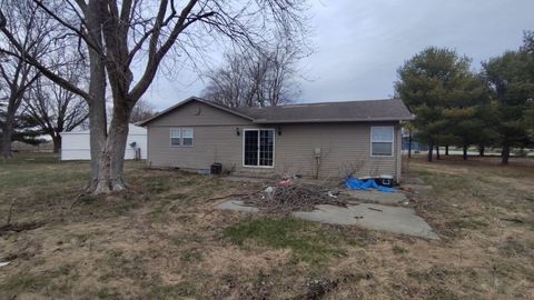 Tiny photo for 3 Apple Drive, Mattoon, IL 61938 (MLS # 12595552)