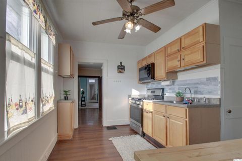 Tiny photo for 1031 S 12th Street, Quincy, IL 62301 (MLS # 12530016)