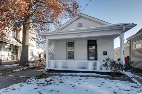 Tiny photo for 1031 S 12th Street, Quincy, IL 62301 (MLS # 12530016)
