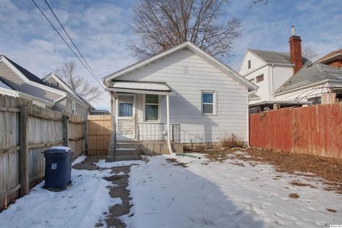 Tiny photo for 1031 S 12th Street, Quincy, IL 62301 (MLS # 12530016)