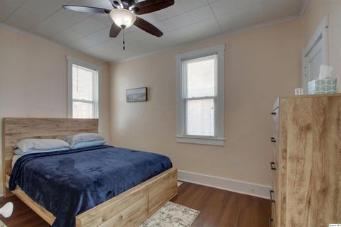 Tiny photo for 1031 S 12th Street, Quincy, IL 62301 (MLS # 12530016)