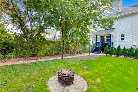 Tiny photo for 830 N Austin Boulevard, Oak Park, IL 60302 (MLS # 12557018)