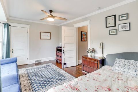 Tiny photo for 830 N Austin Boulevard, Oak Park, IL 60302 (MLS # 12557018)