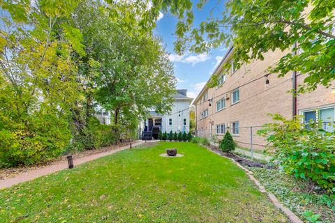Tiny photo for 830 N Austin Boulevard, Oak Park, IL 60302 (MLS # 12557018)