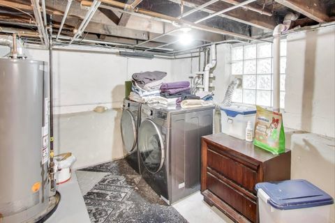 Tiny photo for 830 N Austin Boulevard, Oak Park, IL 60302 (MLS # 12557018)