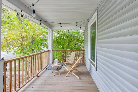 Tiny photo for 830 N Austin Boulevard, Oak Park, IL 60302 (MLS # 12557018)