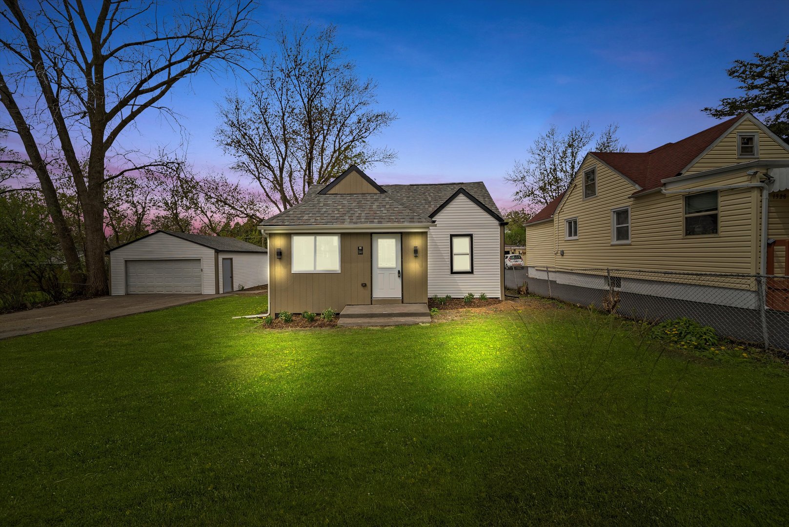 1326 N Poplar Avenue