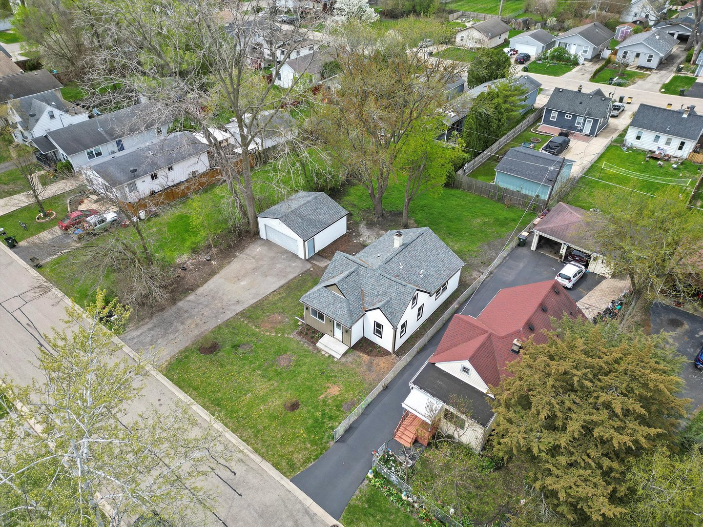 1326 N Poplar Avenue