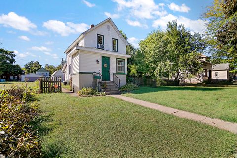 Photo of 1179 S 4th Avenue, Kankakee, IL 60901 (MLS # 12487244)