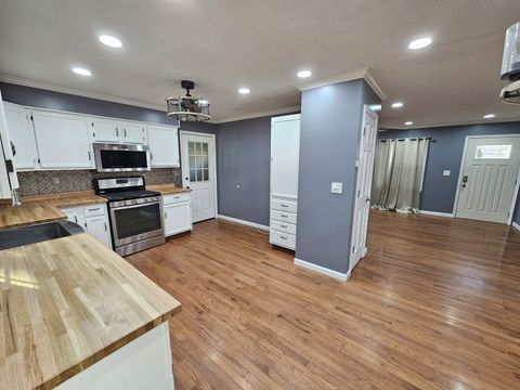 Tiny photo for 111 W Hickory Street, Bluford, IL 62814 (MLS # 12598169)