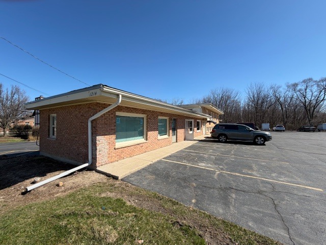 1212 N Seminary Avenue