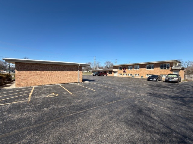 1212 N Seminary Avenue
