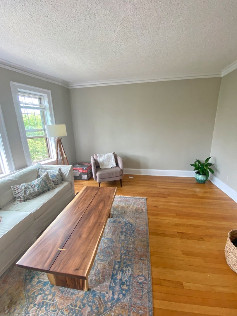 318 Sherman Avenue 1