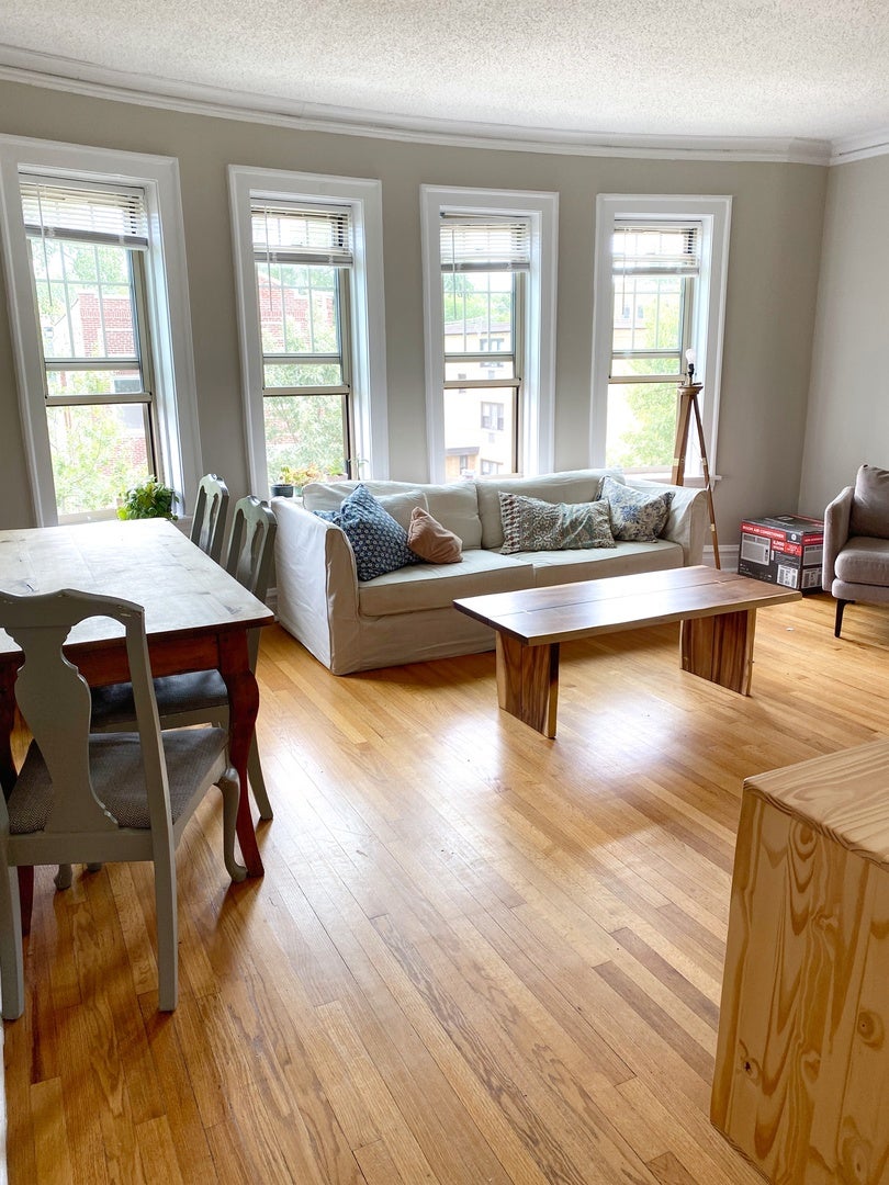 318 Sherman Avenue 1