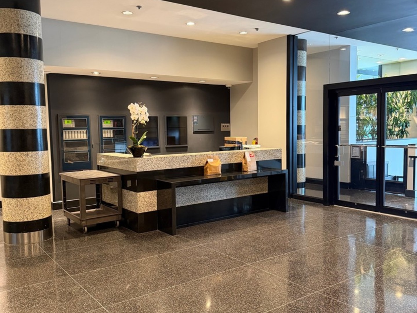 130 S CANAL Street 520