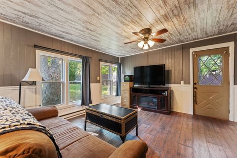 Tiny photo for 26177 W Lakeview Avenue, Ingleside, IL 60041 (MLS # 12557596)