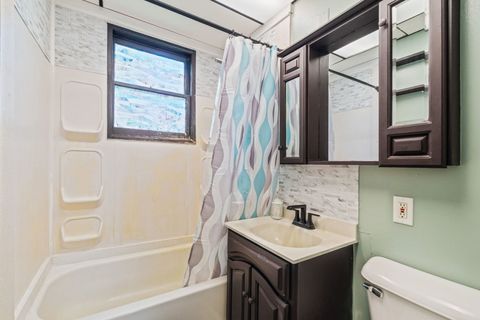 Tiny photo for 26177 W Lakeview Avenue, Ingleside, IL 60041 (MLS # 12557596)