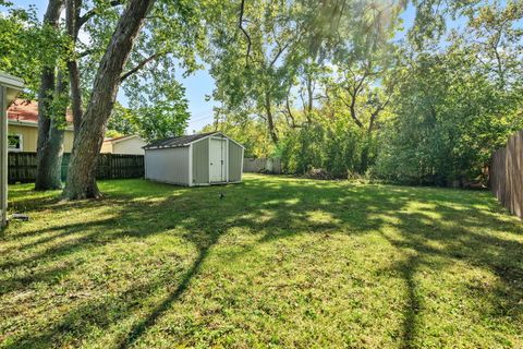 Tiny photo for 26177 W Lakeview Avenue, Ingleside, IL 60041 (MLS # 12557596)
