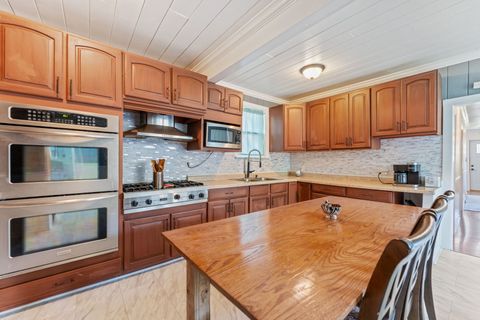 Tiny photo for 26177 W Lakeview Avenue, Ingleside, IL 60041 (MLS # 12557596)