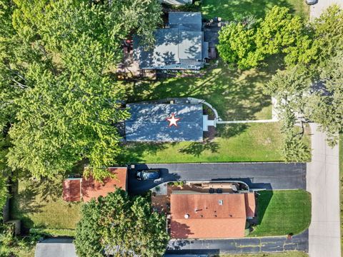 Tiny photo for 26177 W Lakeview Avenue, Ingleside, IL 60041 (MLS # 12557596)