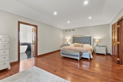 Tiny photo for 15W521 81st Street, Burr Ridge, IL 60527 (MLS # 12464613)