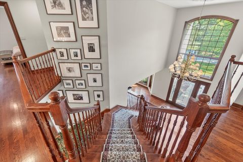 Tiny photo for 15W521 81st Street, Burr Ridge, IL 60527 (MLS # 12464613)