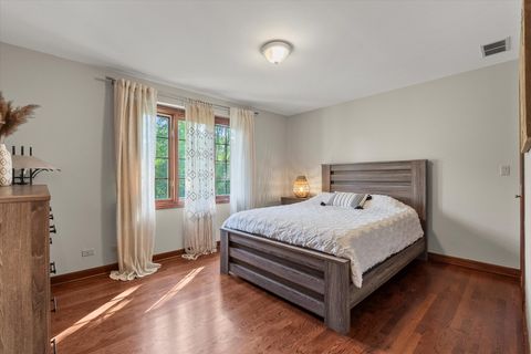 Tiny photo for 15W521 81st Street, Burr Ridge, IL 60527 (MLS # 12464613)