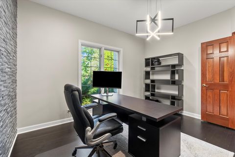 Tiny photo for 15W521 81st Street, Burr Ridge, IL 60527 (MLS # 12464613)