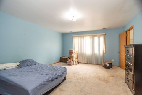 Tiny photo for 5304 W 79th Street, Burbank, IL 60459 (MLS # 12496256)