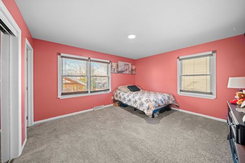 Tiny photo for 220 N Rosedale Avenue, Aurora, IL 60506 (MLS # 12602981)