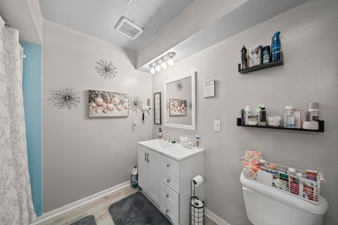 Tiny photo for 220 N Rosedale Avenue, Aurora, IL 60506 (MLS # 12602981)