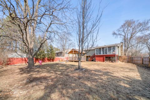 Tiny photo for 220 N Rosedale Avenue, Aurora, IL 60506 (MLS # 12602981)