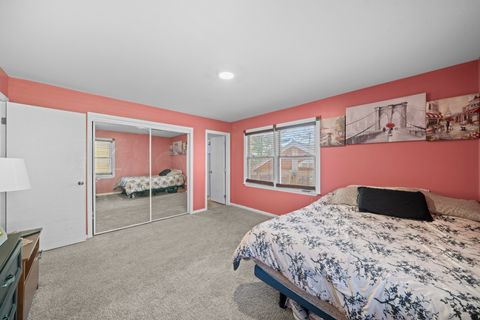 Tiny photo for 220 N Rosedale Avenue, Aurora, IL 60506 (MLS # 12602981)