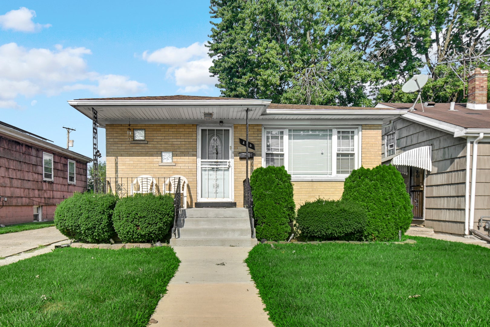 446 Greenbay Avenue