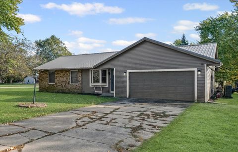 Tiny photo for 1715 Phillippe Drive, Mahomet, IL 61853 (MLS # 12502639)