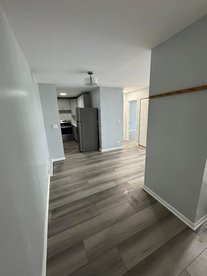 5950 N Kenmore Avenue 202