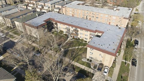 Tiny photo for 5211 N Potawatomie Avenue #206, Chicago, IL 60656 (MLS # 12616531)