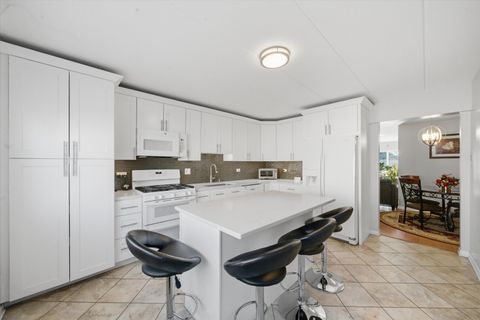 Tiny photo for 5211 N Potawatomie Avenue #206, Chicago, IL 60656 (MLS # 12616531)