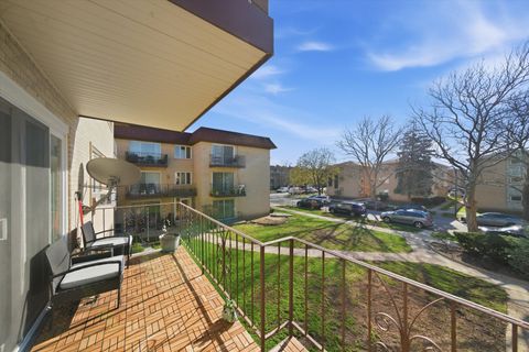 Tiny photo for 5211 N Potawatomie Avenue #206, Chicago, IL 60656 (MLS # 12616531)